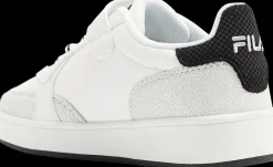 Sale białe sneakersy dziecięce z czarnymi akcentami Dzieci Sportowe|Do Szkoły