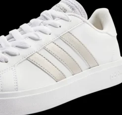 Sale biało-platynowe sneakersy damskie GRAND COURT BASE 2.0 Damskie Sportowe|Markowe