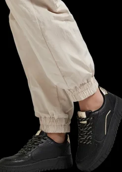 Discount czarne sneakersy damskie ze złotymi elementami Damskie Sportowe